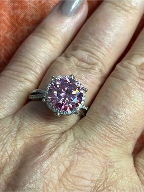 5ctw Pink Moissanite Round Halo Ring with Pavé Band in Silver Sz 9 STUNNING